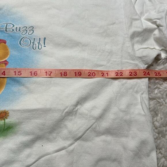 Winnie The Pooh Graphic Tee Vintage Disney Store Buzz Off Bee Floral Comfy GG25 - Picture 7 of 11